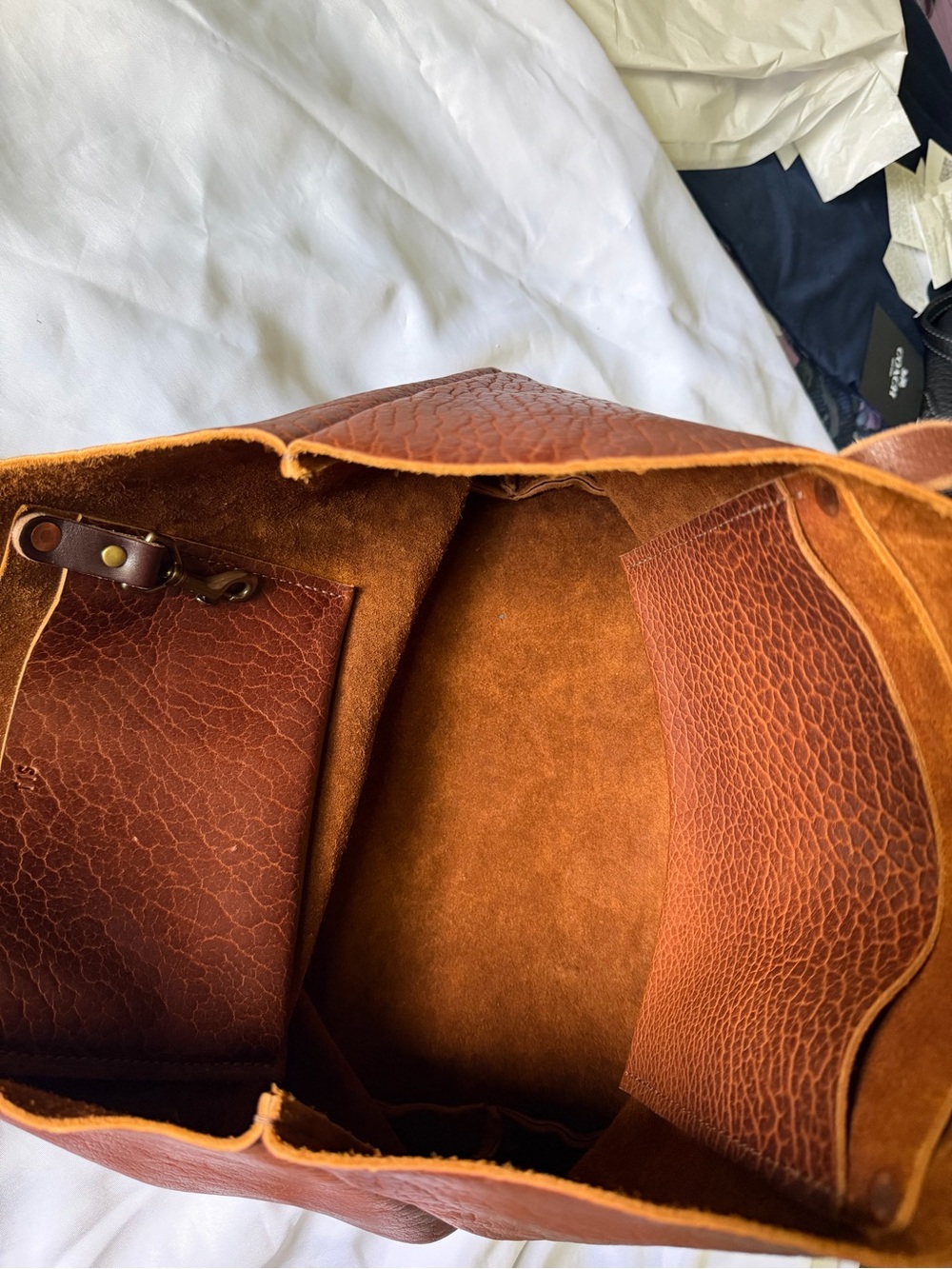 Go Forth Goods Large Avery tote in cognac bison - Picture 4 of 10